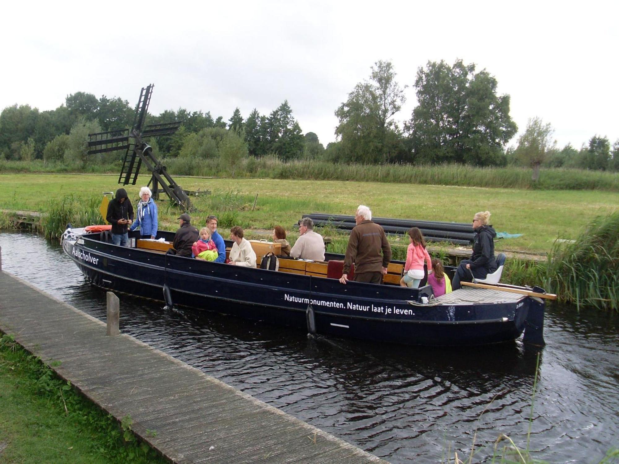 Lodge In Giethoorn With Breakfast מראה חיצוני תמונה