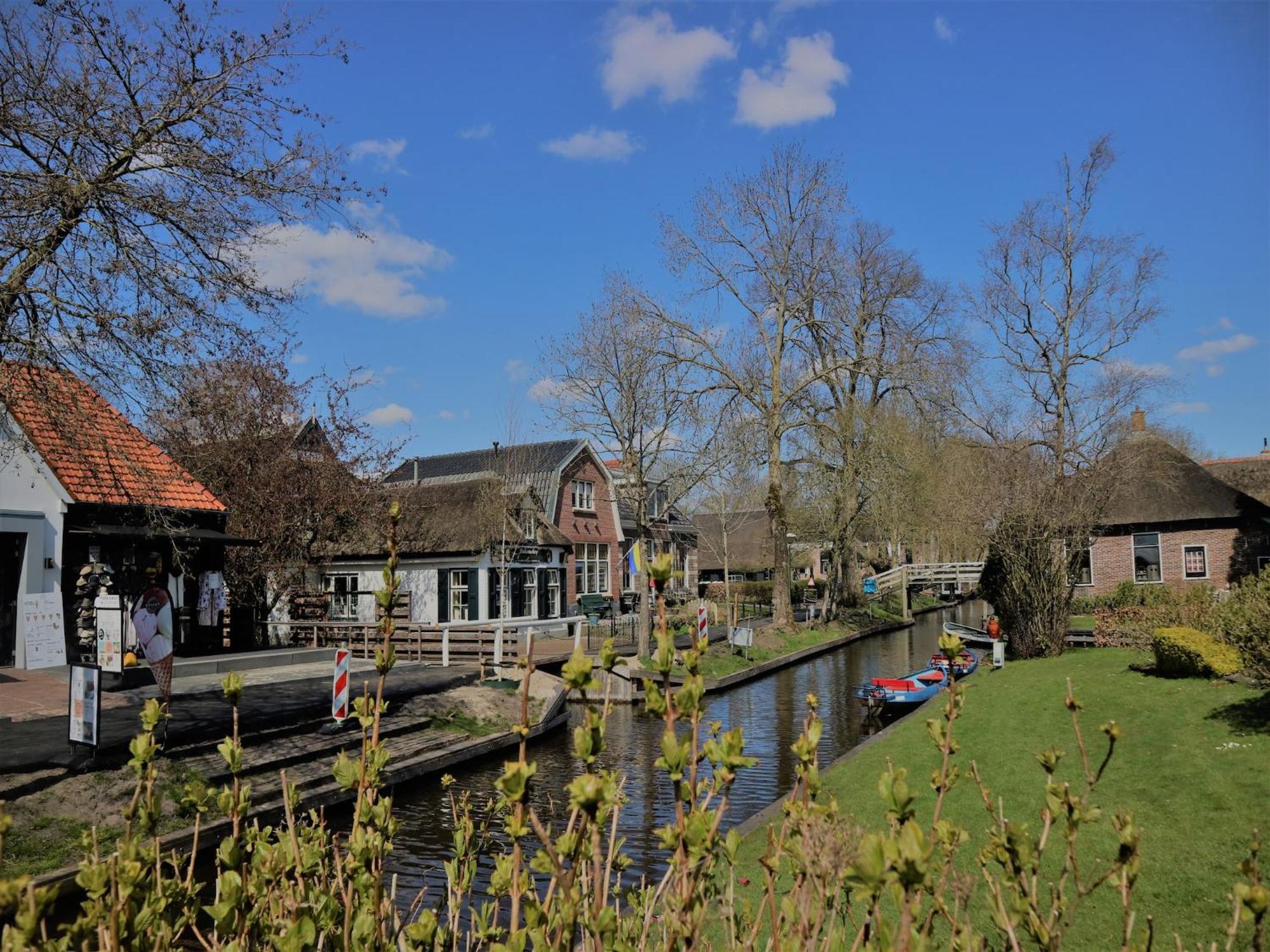 Lodge In Giethoorn With Breakfast מראה חיצוני תמונה