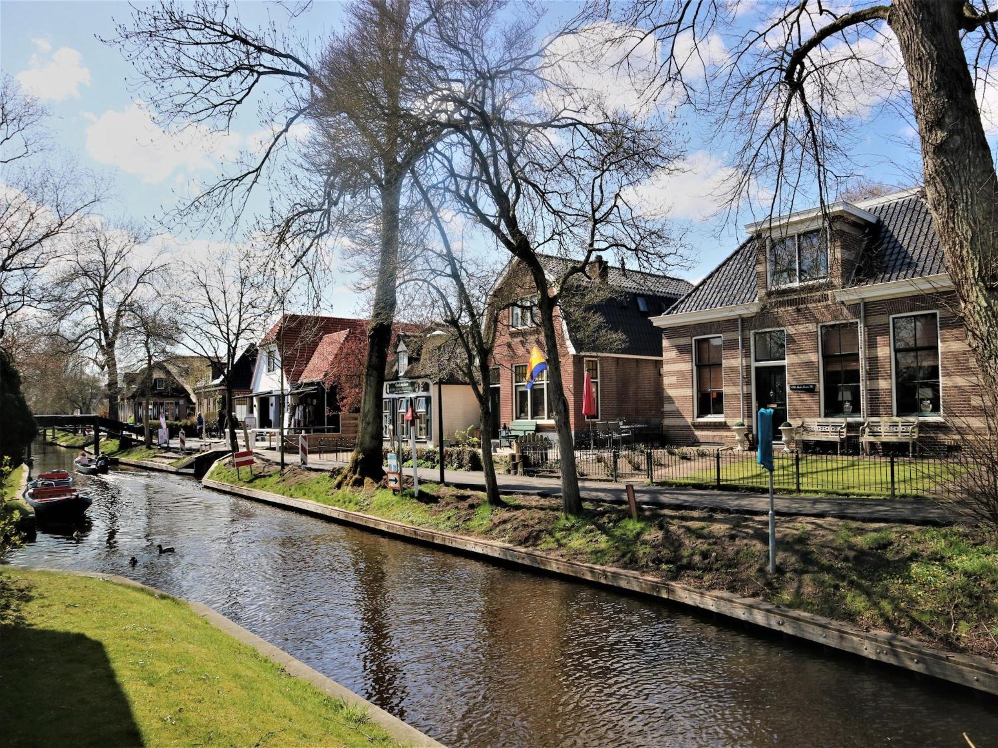 Lodge In Giethoorn With Breakfast מראה חיצוני תמונה